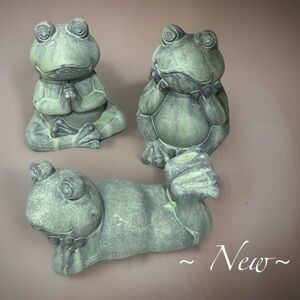 T.J.Maxx Green Frog Statues